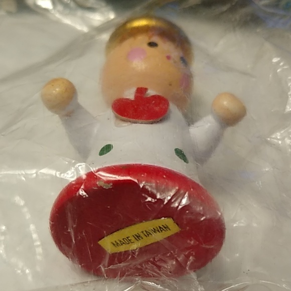 🟢Vintage 1980s wooden Christmas tree ornaments in Org. Pkg. - Picture 4 of 6